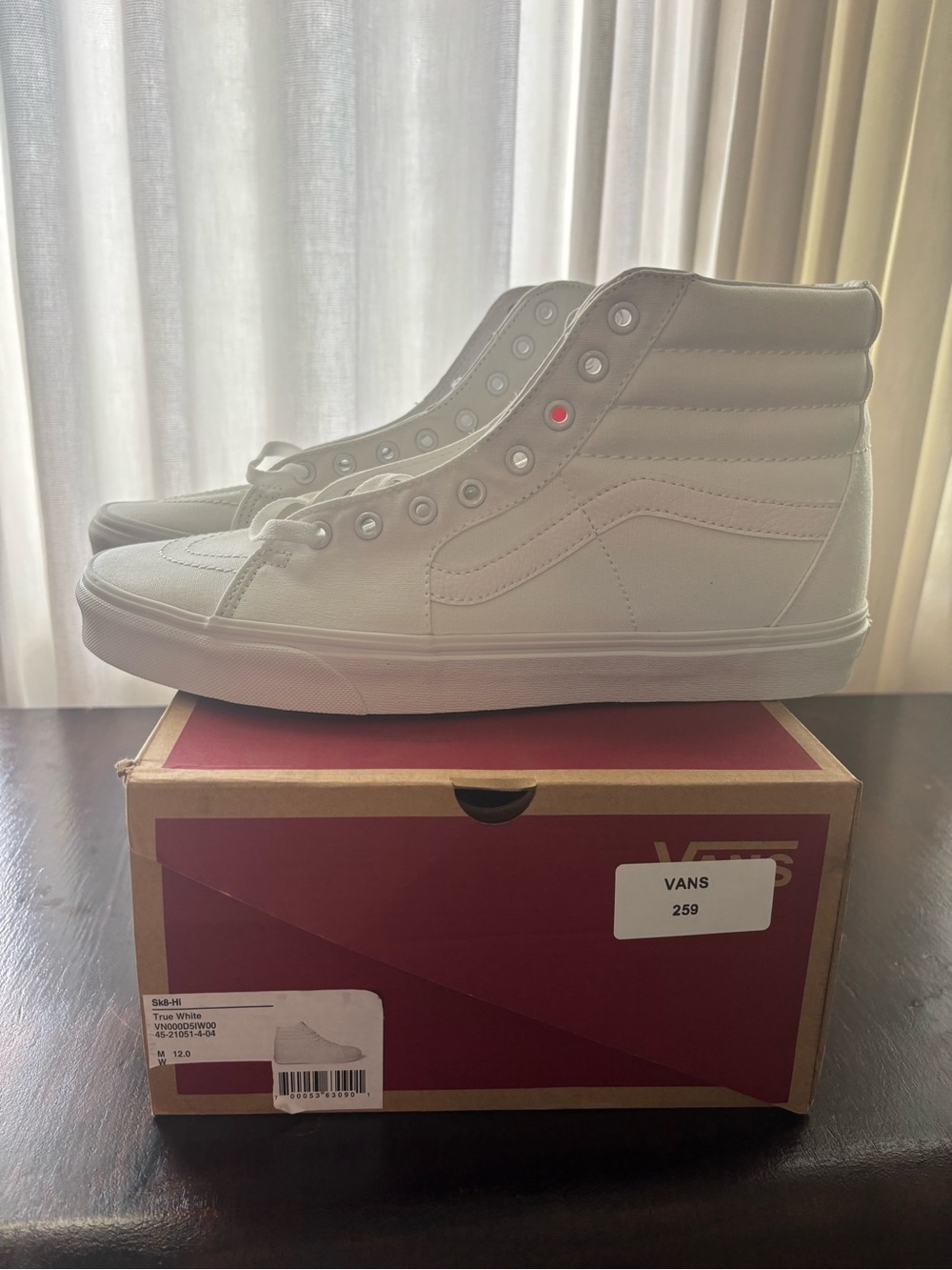 Vans Men’s Sk8-Hi High Top Sneakers in White